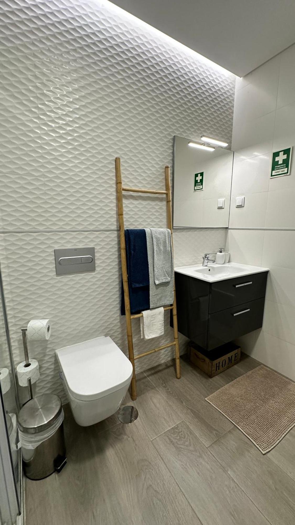 Cristal House 250 Meters From Monte Gordo